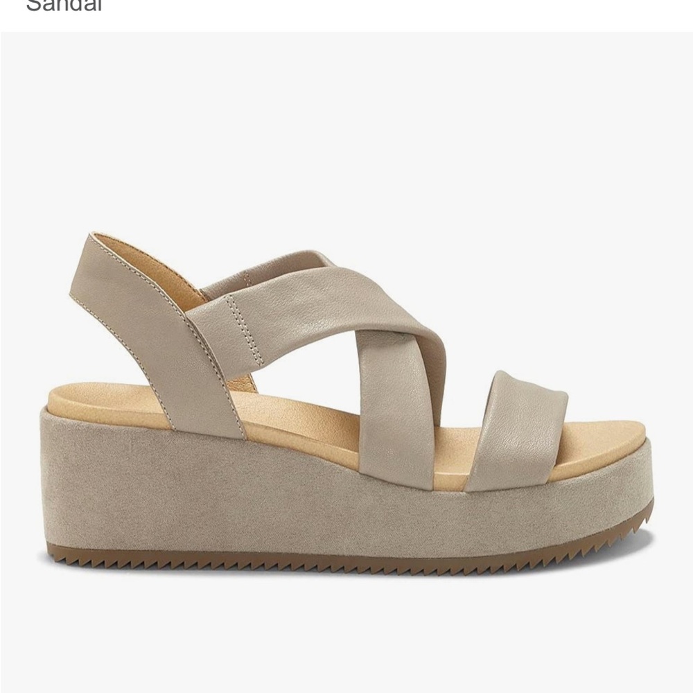 Lucky Brand Women's Waldyna Crisscross Leather Sandal